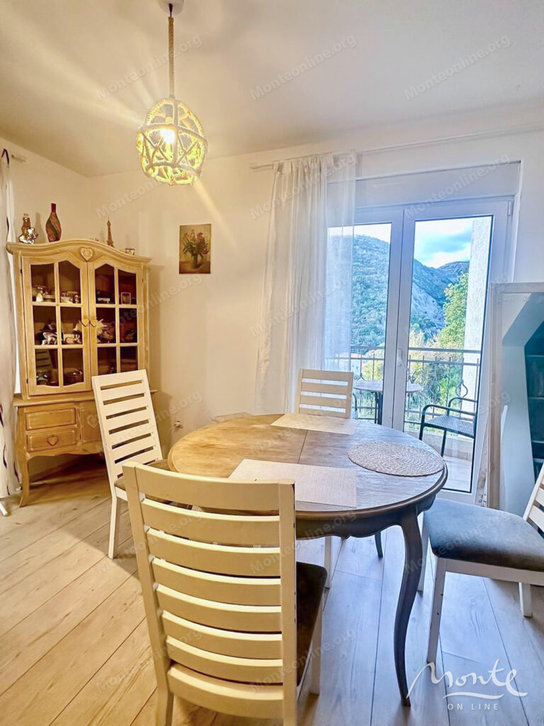 svetlaya kvartira s 1 spalnej i tremya terrasami v bechichi po unikalnoj stoimosti 03