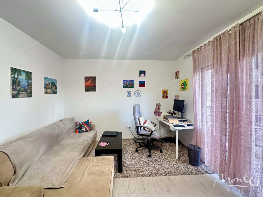 svetlaya kvartira s 1 spalnej i tremya terrasami v bechichi po unikalnoj stoimosti 06