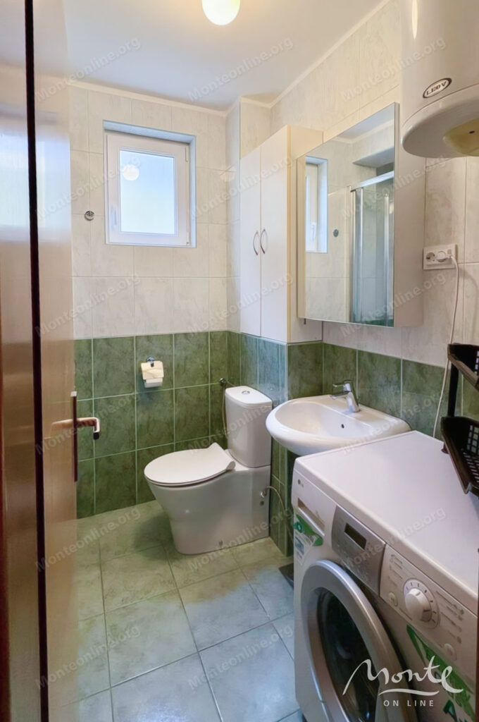 uyutnaya kvartira s 1 spalnej i vidom na more v petrovacze 07