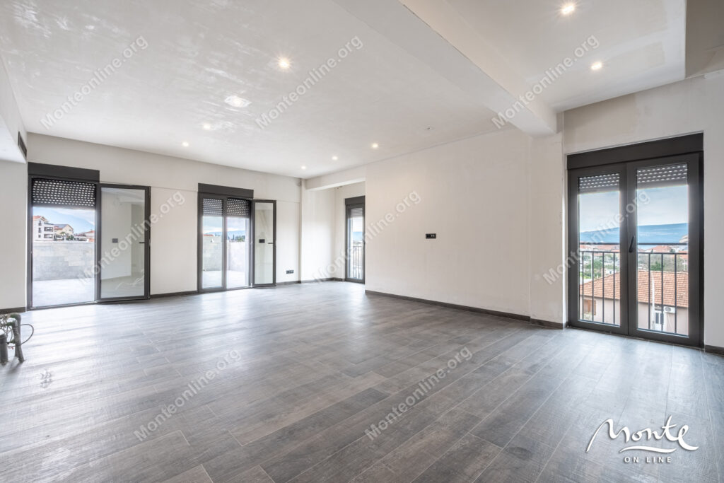 eksklyuzivnaya dvuhurovnevaya rezidencziya s panoramnymi terrasami v czentre tivata 03