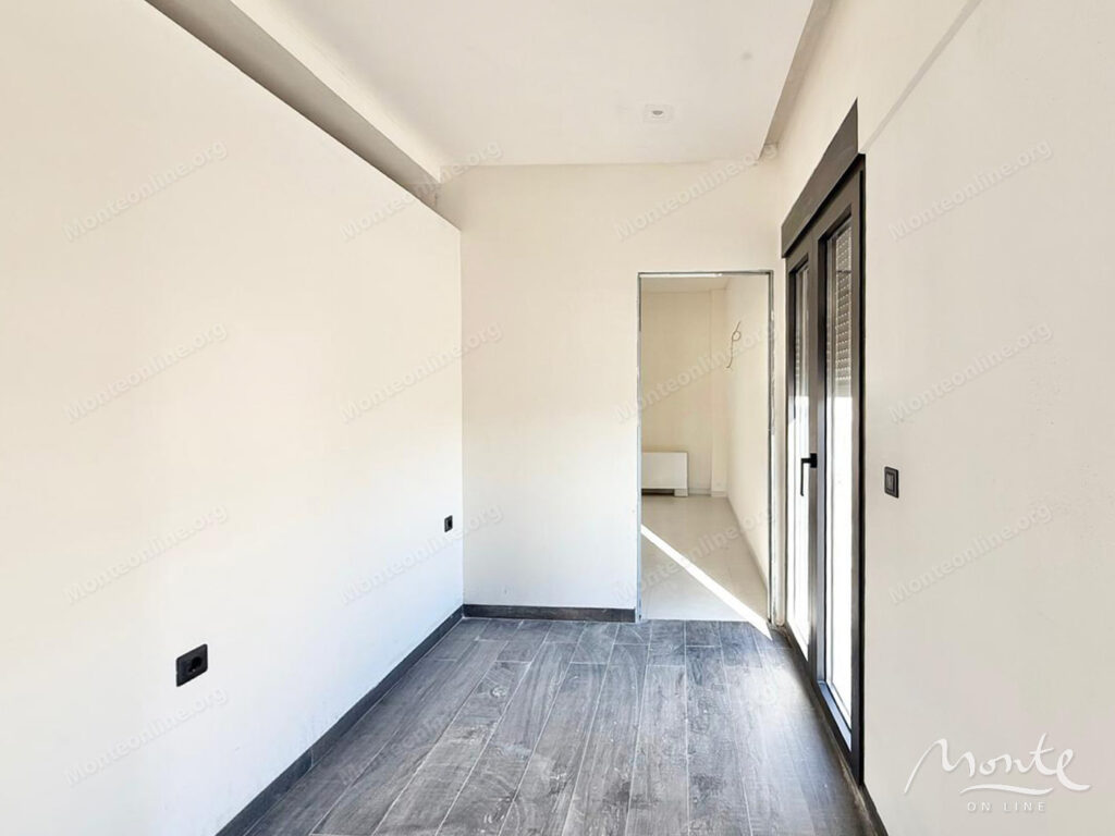 eksklyuzivnaya dvuhurovnevaya rezidencziya s panoramnymi terrasami v czentre tivata 05