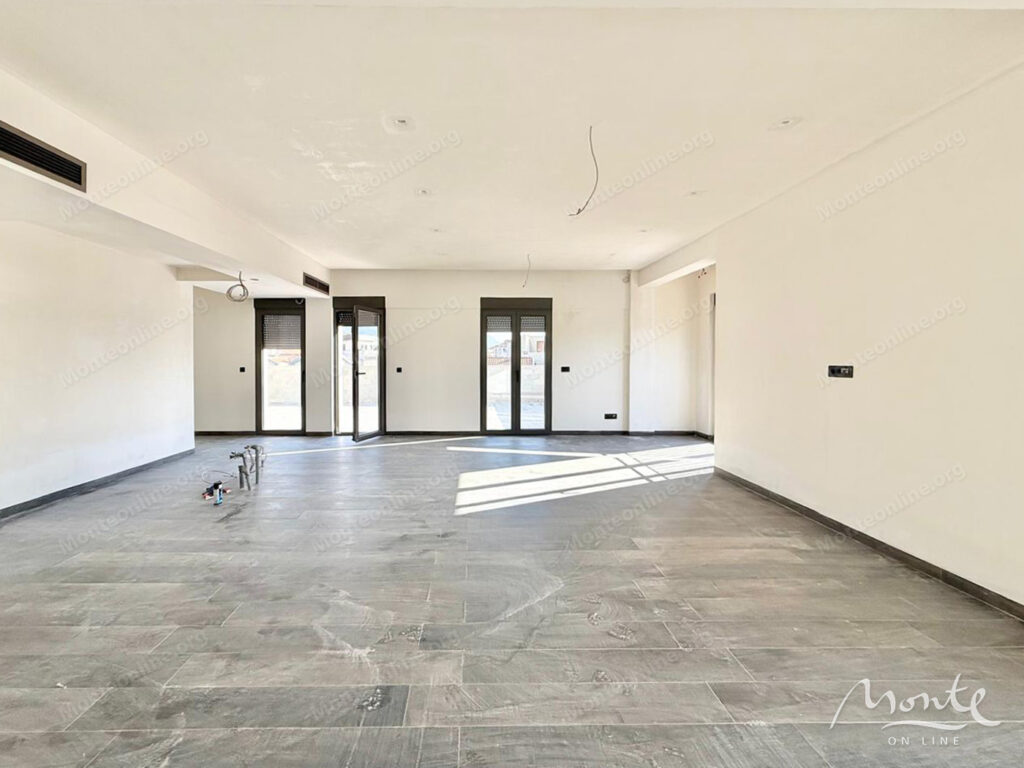 eksklyuzivnaya dvuhurovnevaya rezidencziya s panoramnymi terrasami v czentre tivata 06