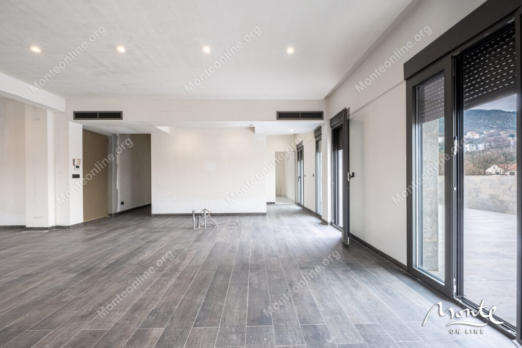 eksklyuzivnaya dvuhurovnevaya rezidencziya s panoramnymi terrasami v czentre tivata 07