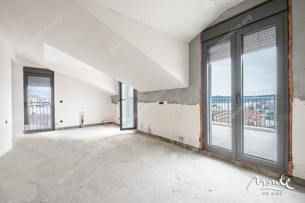 eksklyuzivnaya dvuhurovnevaya rezidencziya s panoramnymi terrasami v czentre tivata 11