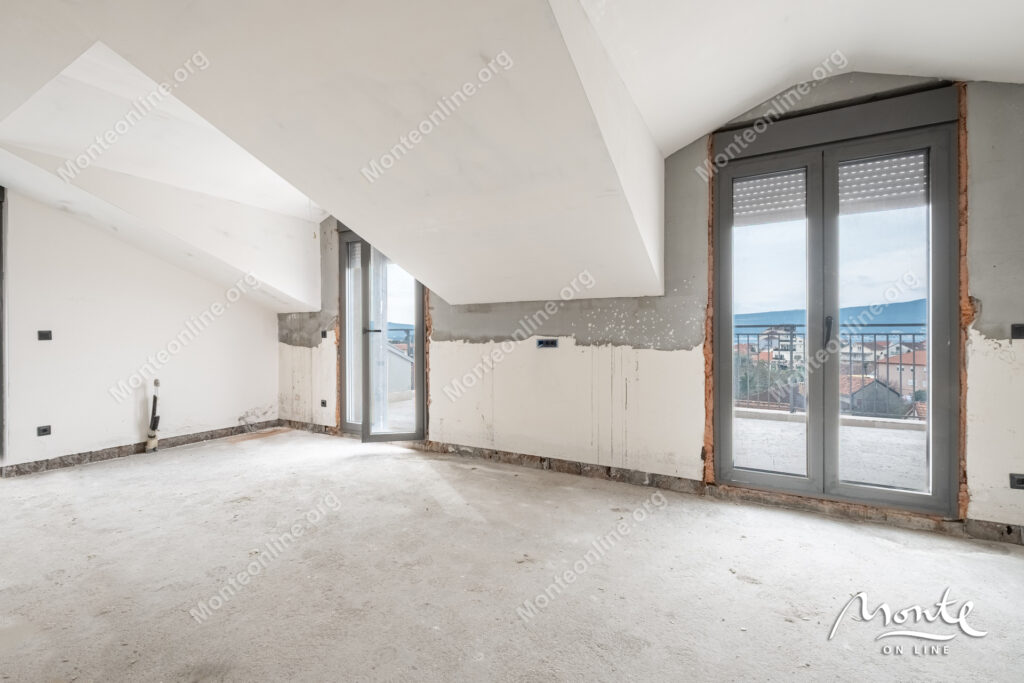 eksklyuzivnaya dvuhurovnevaya rezidencziya s panoramnymi terrasami v czentre tivata 17