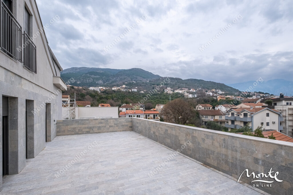 eksklyuzivnaya dvuhurovnevaya rezidencziya s panoramnymi terrasami v czentre tivata 24