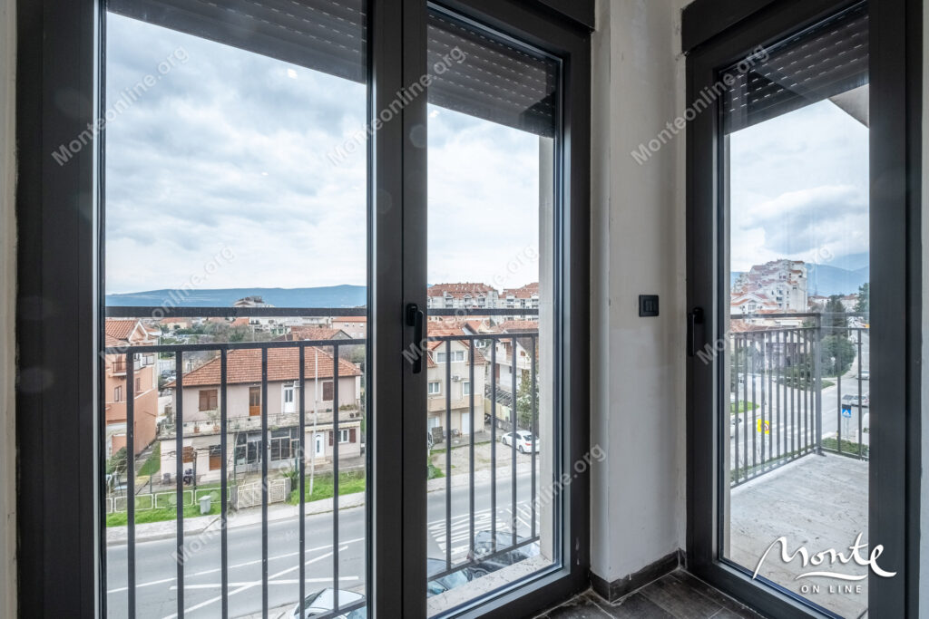 eksklyuzivnaya dvuhurovnevaya rezidencziya s panoramnymi terrasami v czentre tivata 27