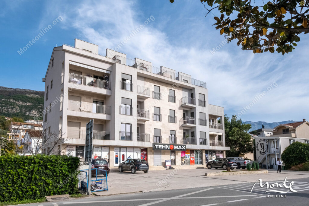 eksklyuzivnaya dvuhurovnevaya rezidencziya s panoramnymi terrasami v czentre tivata 31