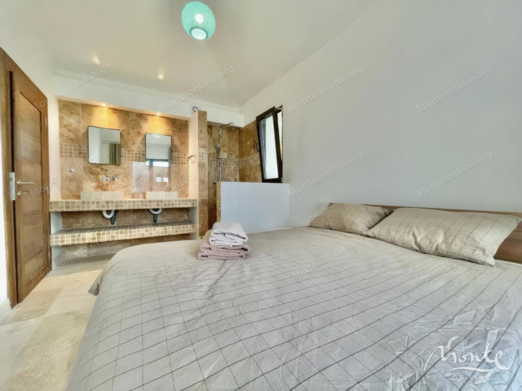 eksklyuzivnaya kamennaya villa s vidom na more v rezhevichah 11