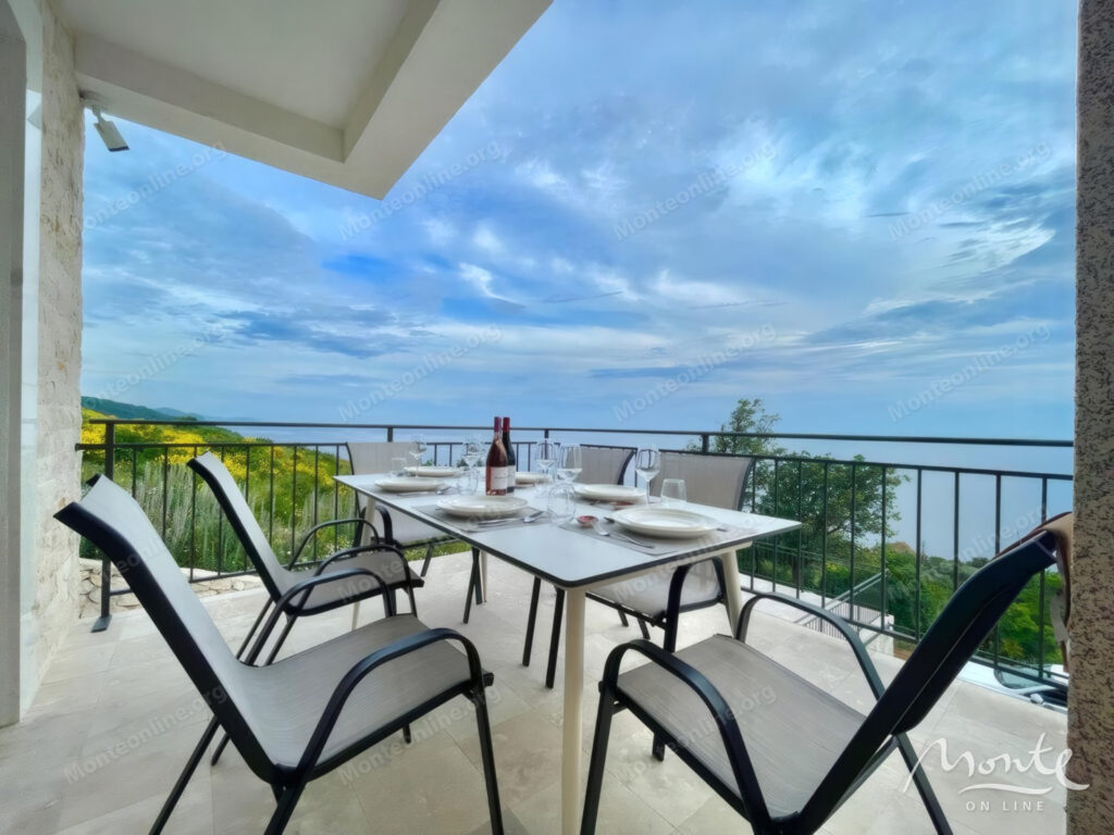 eksklyuzivnaya kamennaya villa s vidom na more v rezhevichah 18