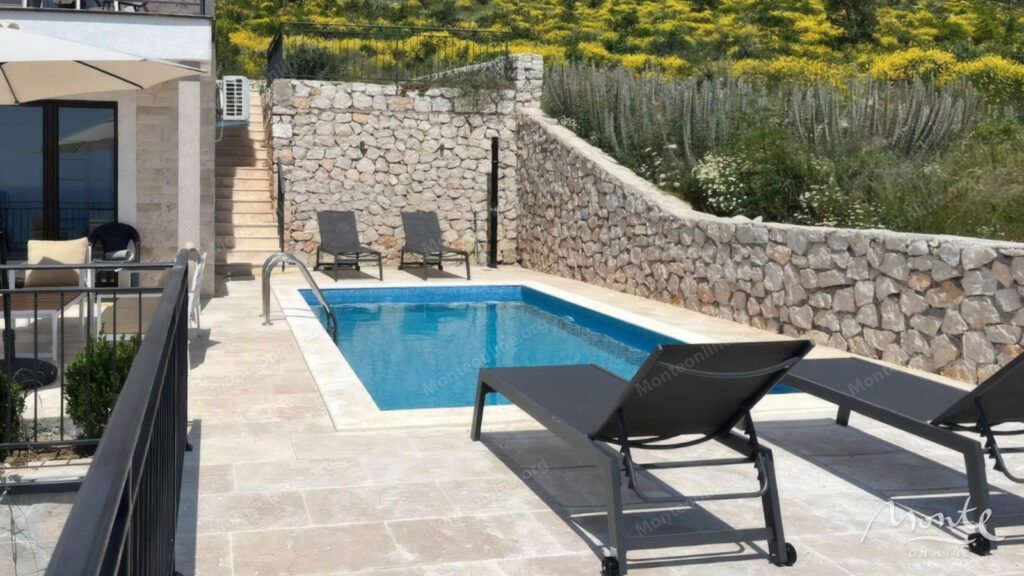 eksklyuzivnaya kamennaya villa s vidom na more v rezhevichah 24