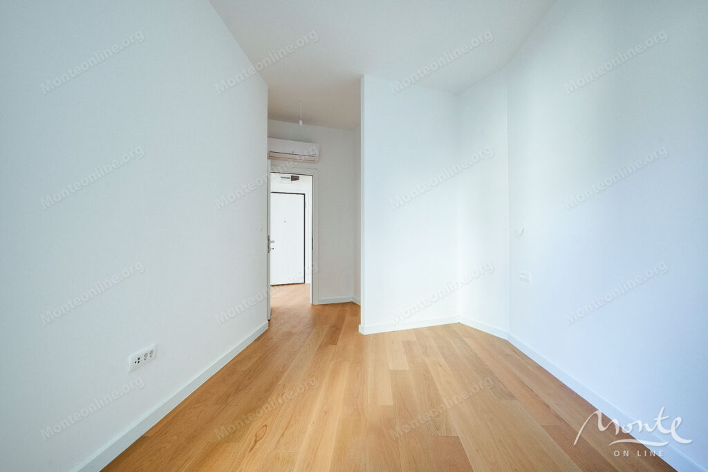 kvartira s 1 spalnej v sovremennom komplekse s bassejnom bechichi 07