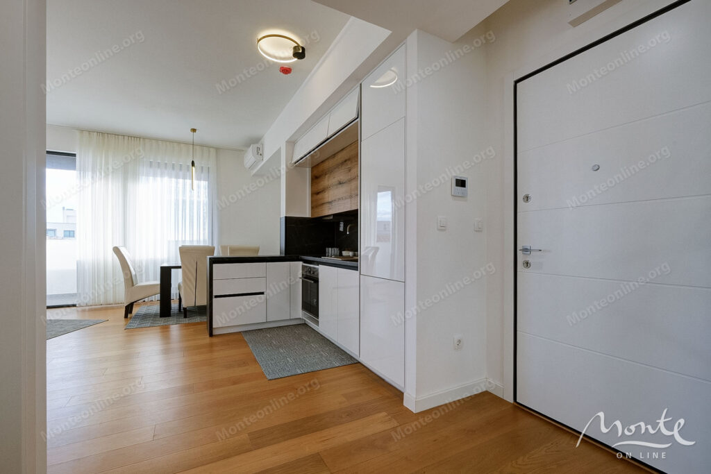 kvartira s 1 spalnej v zakrytom zhilom komplekse u morya bechichi 09