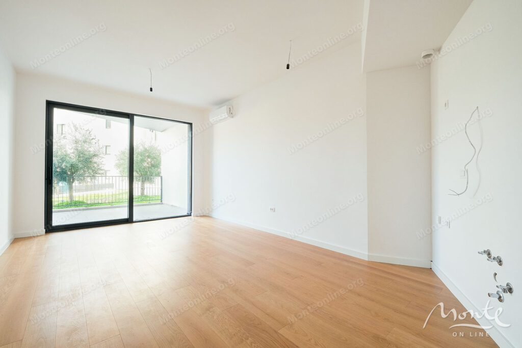 kvartira s 1 spalnej v zhilom komplekse s bassejnom bechichi 03