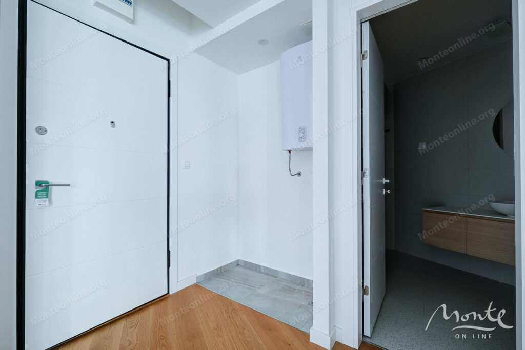 kvartira s 1 spalnej v zhilom komplekse s bassejnom bechichi 08