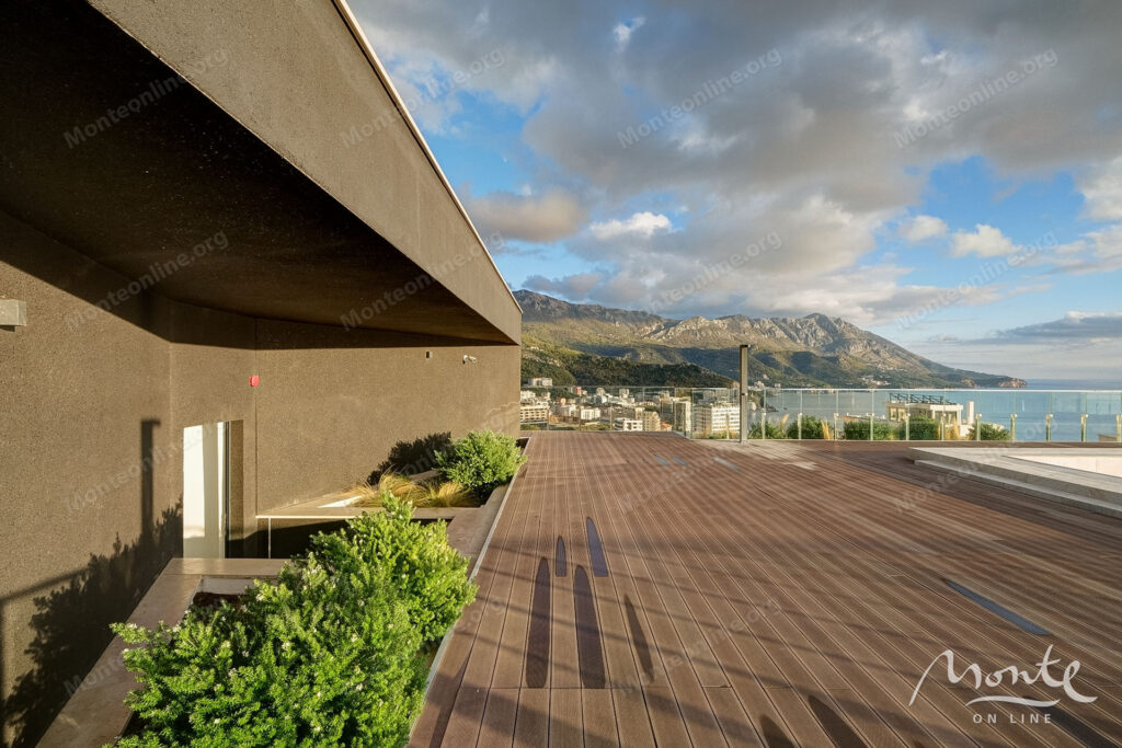 kvartira s 1 spalnej v zhilom komplekse s bassejnom bechichi 20