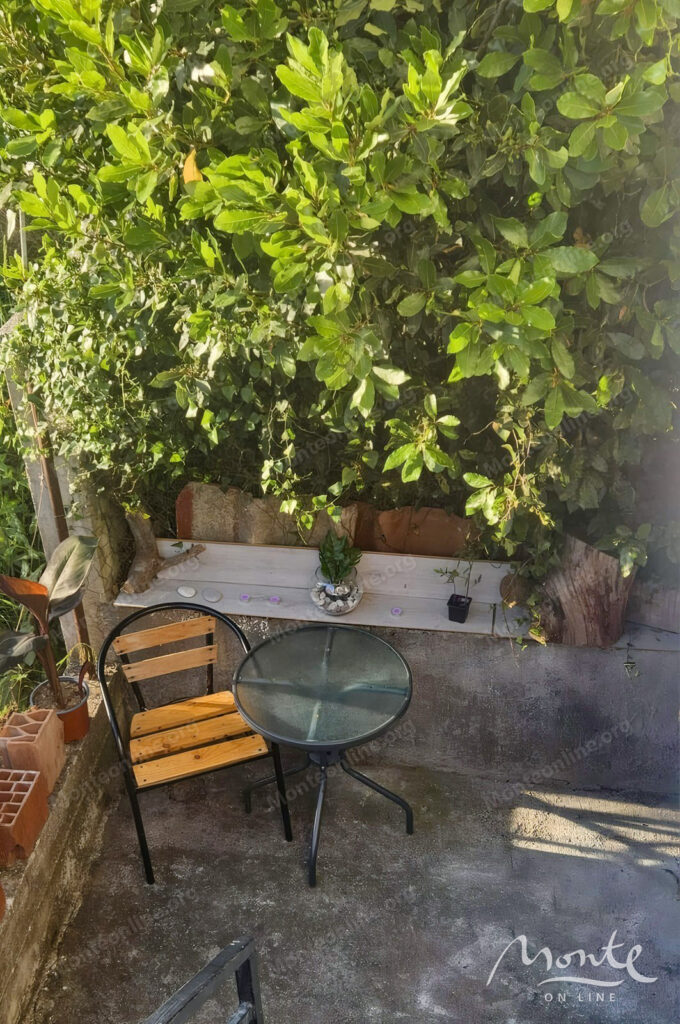 kvartira s 2 spalnyami i vidom na more v shushani bar 15