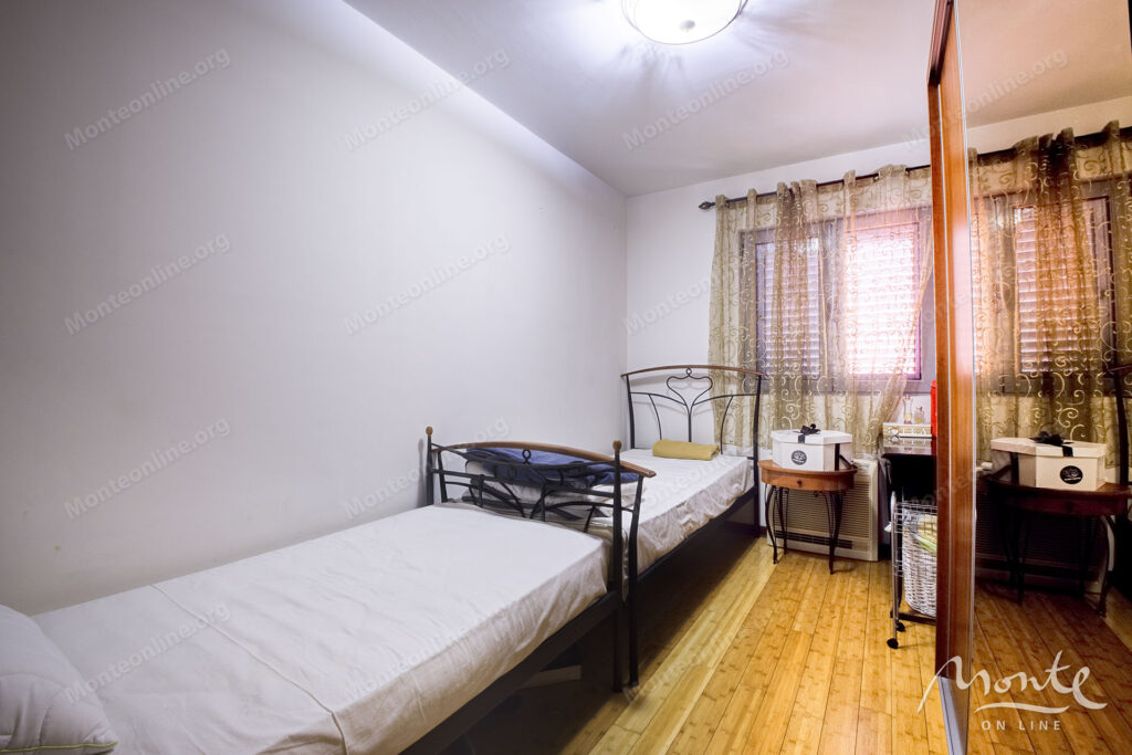 prostornaya kvartira s 2 spalnyami v czentre budvy 07