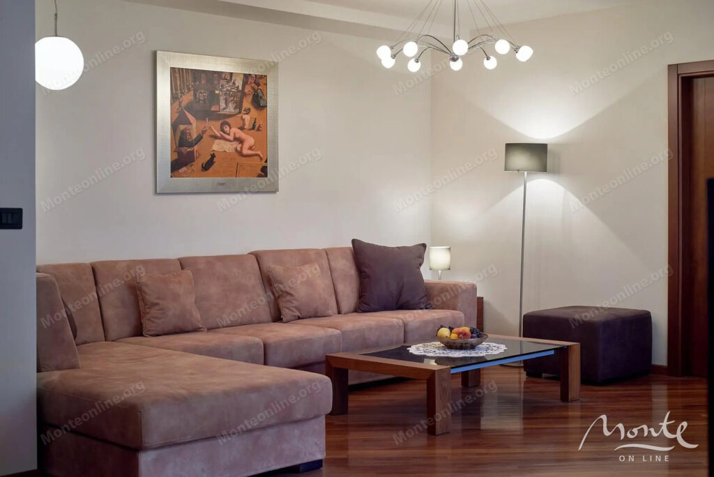 sovremennaya kvartira s 3 spalnyami i parkingom v czentre budvy 17