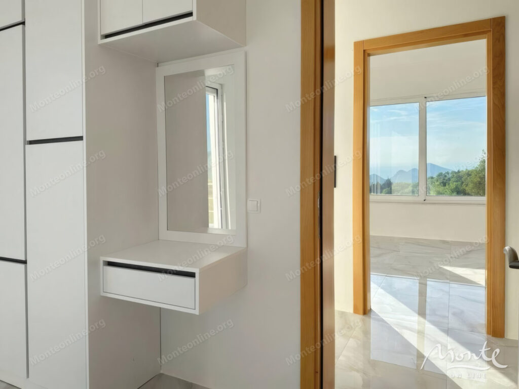 sovremennaya villa s bassejnom i vidom na more v dobra voda bar 19