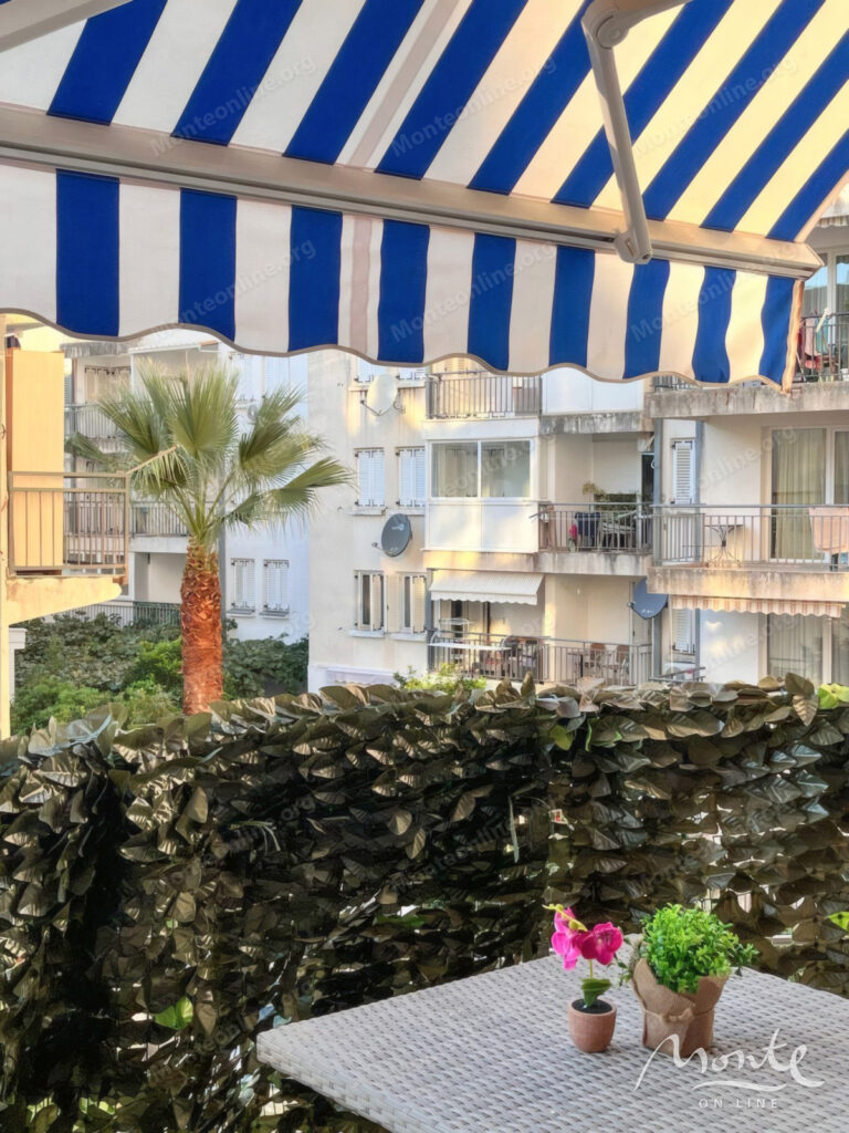 uyutnaya kvartira s 1 spalnej terrasoj i vidom na gory v budve 08