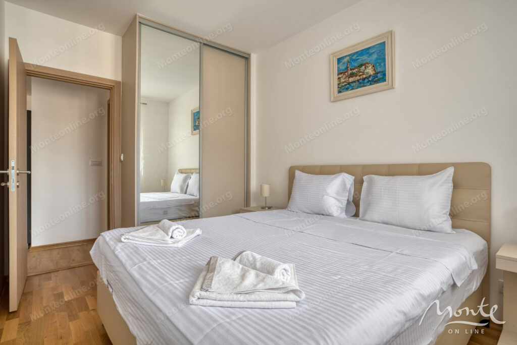 uyutnaya kvartira s 1 spalnej v sovremennom komplekse old bakery v budve 11