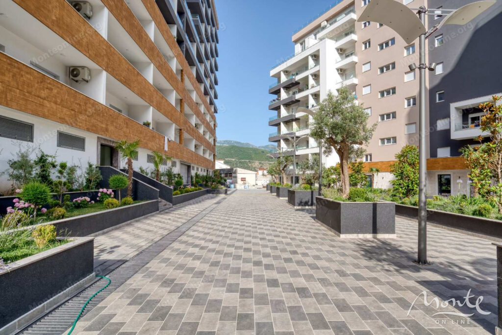 uyutnaya kvartira s 1 spalnej v sovremennom komplekse old bakery v budve 17