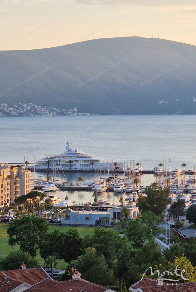 eksklyuzivnaya eko villa s panoramnymi vidami na boko kotorskij zaliv v tivate 22