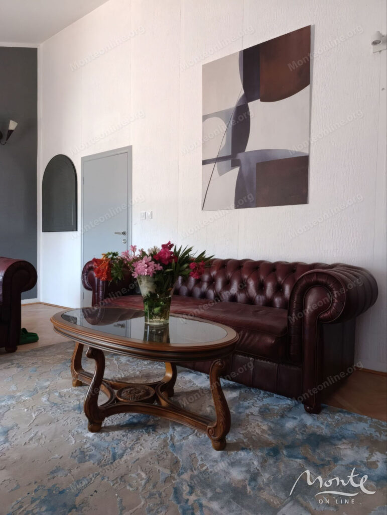 elegantnaya kvartira s 3 spalnyami kaminom i panoramnoj terrasoj u vhoda v boko kotorskij zaliv 07