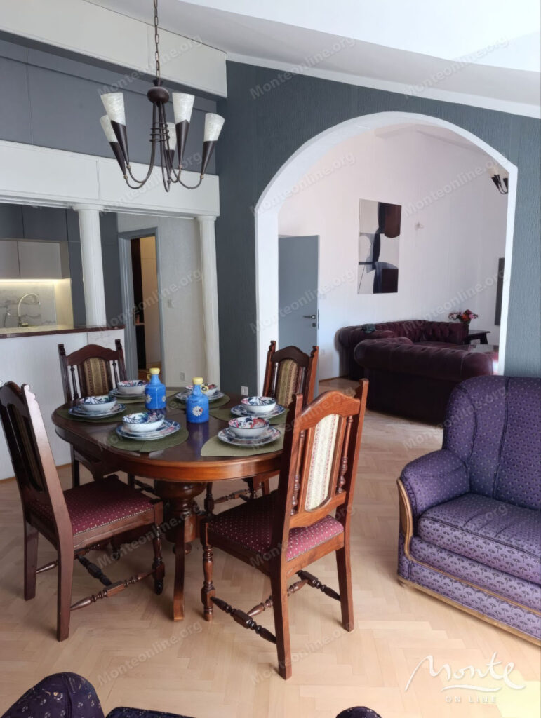 elegantnaya kvartira s 3 spalnyami kaminom i panoramnoj terrasoj u vhoda v boko kotorskij zaliv 17