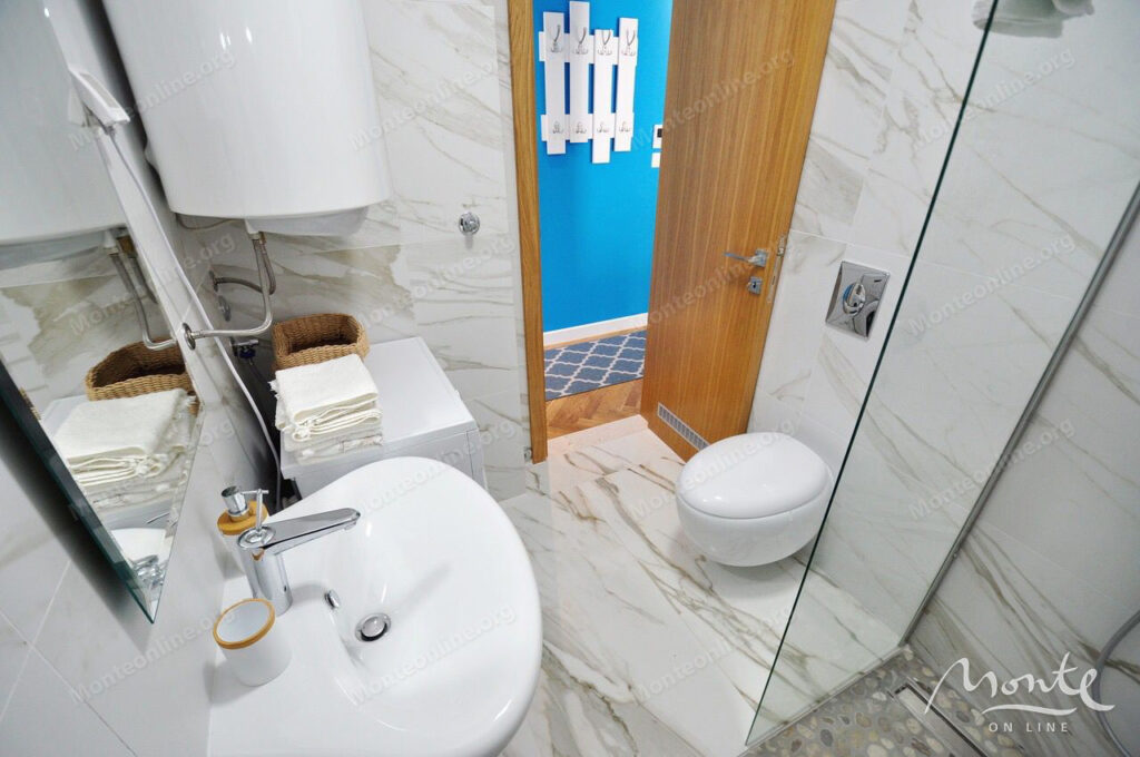 elegantnaya rezidencziya s panoramnym vidom na more v dobrote 13