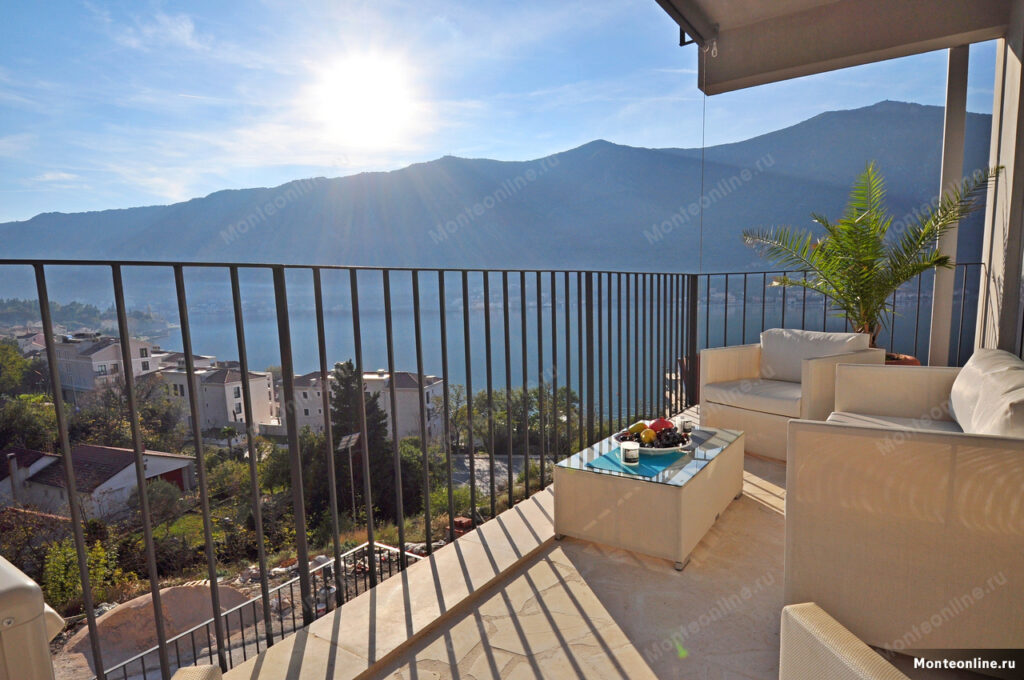 elegantnaya rezidencziya s panoramnym vidom na more v dobrote 16