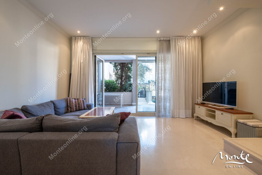 elitnyj dvuhurovnevyj apartament v serdcze porto montenegro tivat 04