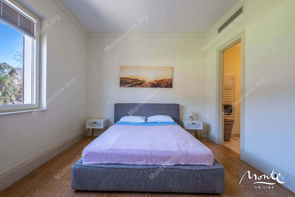 elitnyj dvuhurovnevyj apartament v serdcze porto montenegro tivat 12