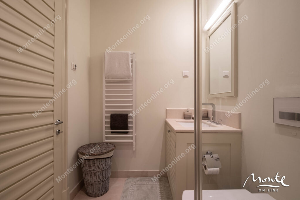 elitnyj dvuhurovnevyj apartament v serdcze porto montenegro tivat 15