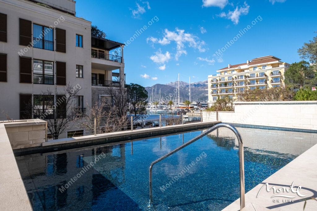 elitnyj dvuhurovnevyj apartament v serdcze porto montenegro tivat 29