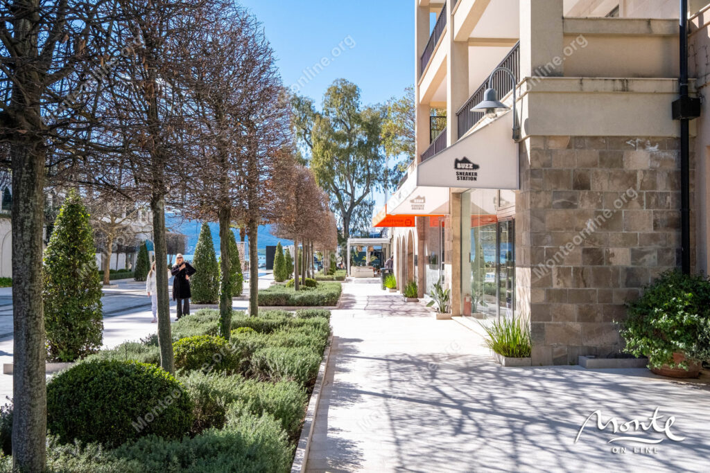 elitnyj dvuhurovnevyj apartament v serdcze porto montenegro tivat 37