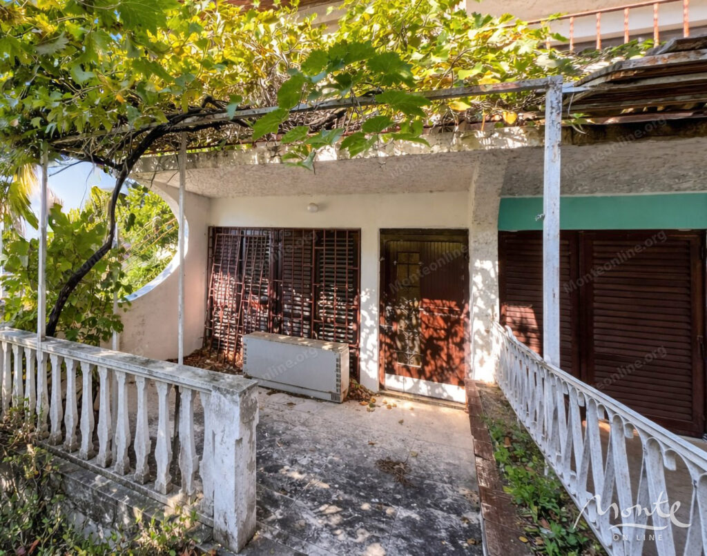 komfortnyj taunhaus s terrasoj v zhilom rajone sutomore 01