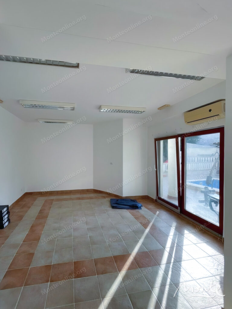 kommercheskoe pomeshhenie v zhilom komplekse roman gardens risan 07