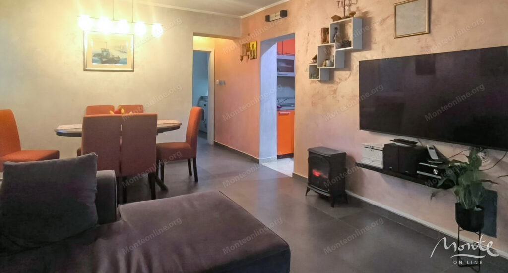 kvartira s 2 spalnyami na pervoj linii v dobrote 02