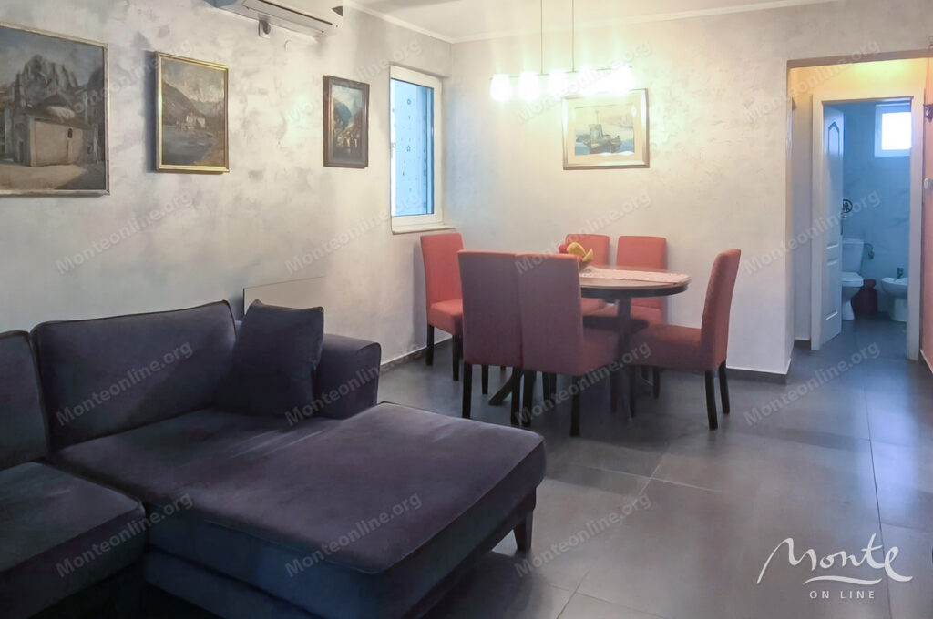 kvartira s 2 spalnyami na pervoj linii v dobrote 03