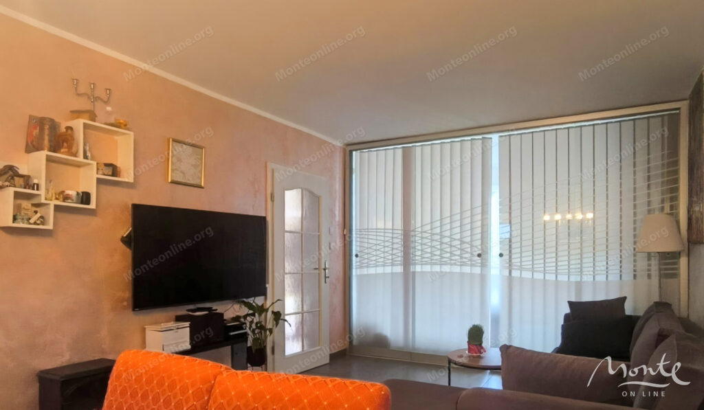 kvartira s 2 spalnyami na pervoj linii v dobrote 05