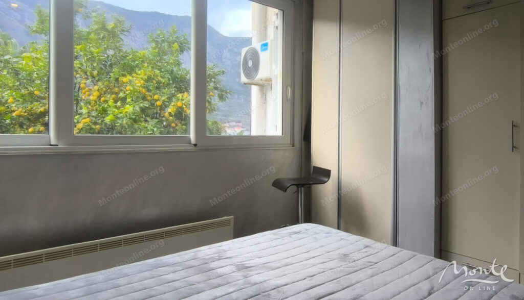 kvartira s 2 spalnyami na pervoj linii v dobrote 07