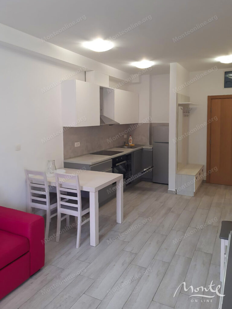 meblirovannaya kvartira s 1 spalnej i vidom na more v budve 04