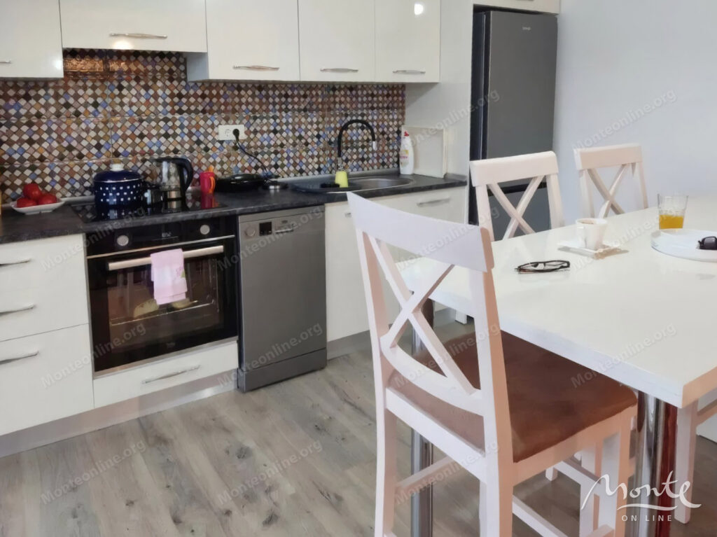 meblirovannaya kvartira s 2 spalnyami v herczeg novi rajon sushchepan 07