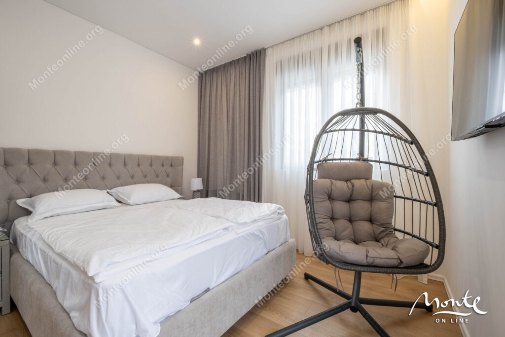 novyj apartament s 2 spalnyami i prostornoj terrasoj v rajone mrchevacz tivat 24