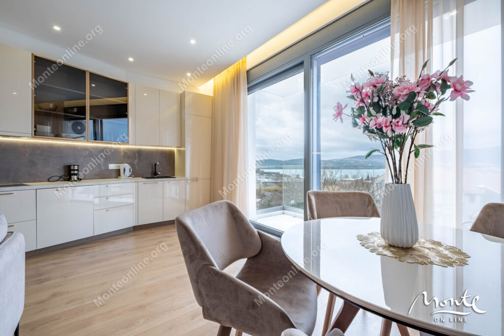 novyj apartament s 2 spalnyami v sovremennom zhilom dome v tivate 06