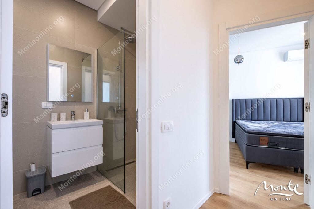 novyj apartament s 2 spalnyami v sovremennom zhilom dome v tivate 17