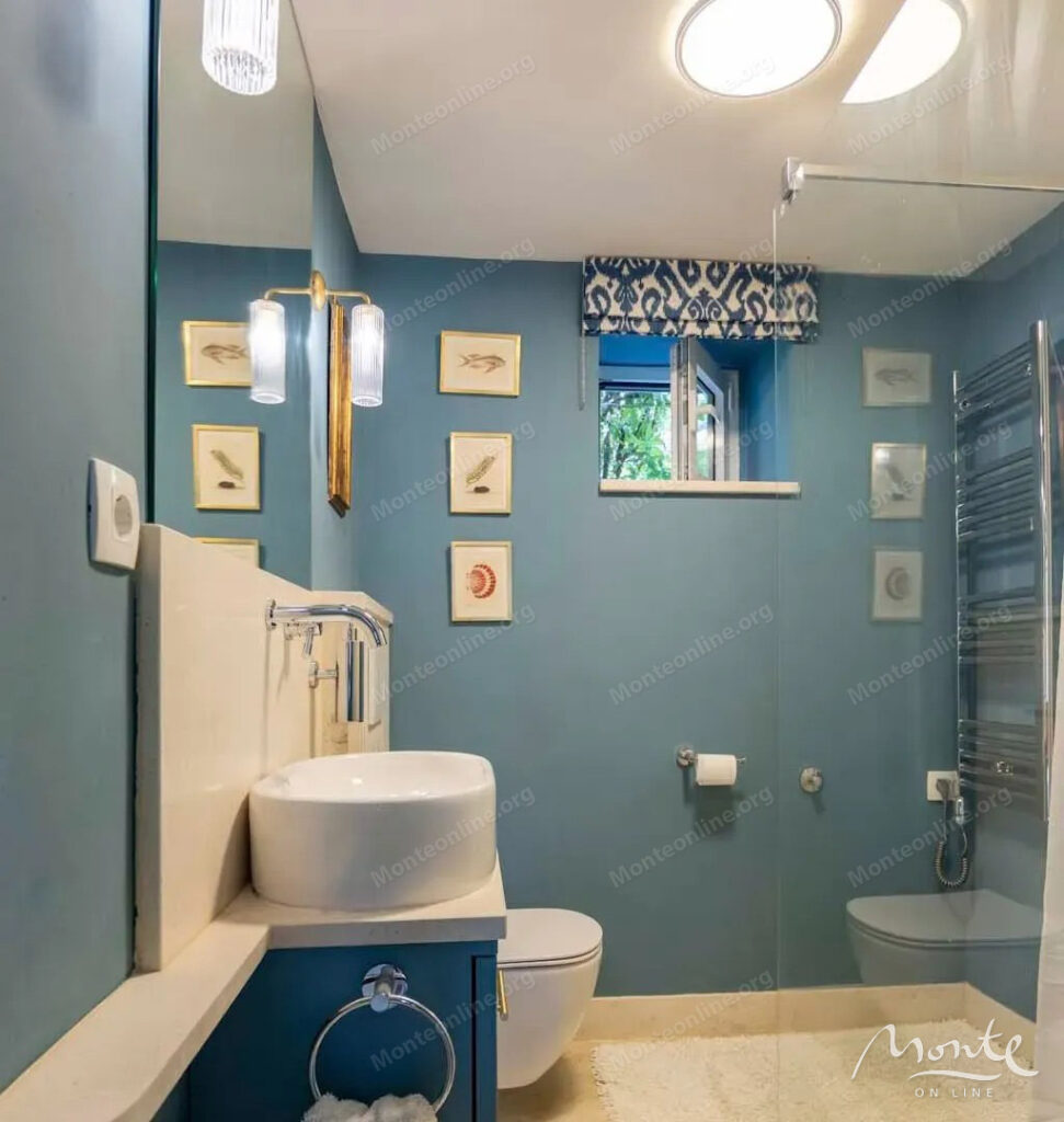 otrestavrirovannyj kamennyj dom s vidom na more v dzhurichi kotorskij zaliv 05