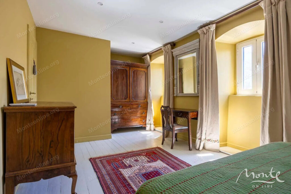 otrestavrirovannyj kamennyj dom s vidom na more v dzhurichi kotorskij zaliv 11